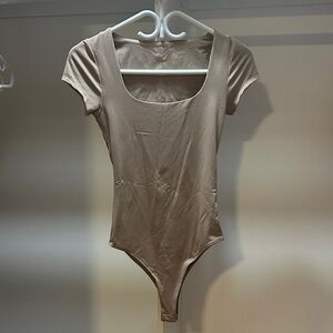Women’s Short Sleeve Scoop Neck Bodysuit - Nude